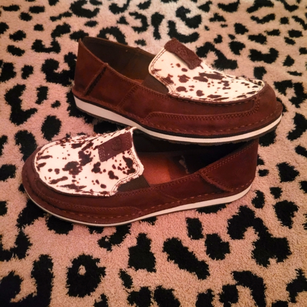 NWOT Ariat Women's Leather Chocolate Chip Cruiser Shoes Size 8